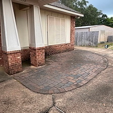 Algae-covered-brick-and-tire-mark-driveway-in-Fort-WaltonFL 3