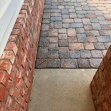 Algae-covered-brick-and-tire-mark-driveway-in-Fort-WaltonFL 10