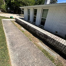 Heavily-soiled-driveway-patio-and-house-in-Cantonment-Fl 4