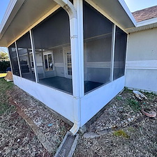 Rust-removal-house-wash-surface-cleaning-and-wasp-nest-removal-in-Gulf-Breeze-Fl 6